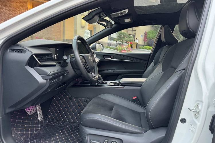 Used Toyota Camry 2024 Dual-Motor 2.0 HXS Sport Plus Edition Left Front Seat