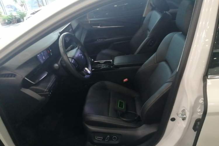 Used Toyota Camry 2024 Dual-Motor 2.0 HGVP Luxury Edition Left Front Seat