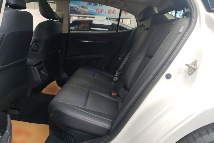Used Toyota Camry 2024 Dual-Motor 2.0 HG Premium Edition Left Rear Seat