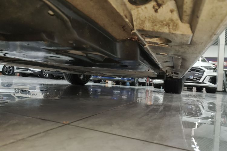 Used Toyota Camry 2024 Dual-Engine 2.5HG Prestige Edition Left Side Sill