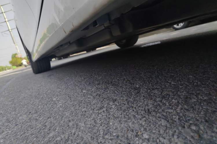Used Toyota Camry 2024 Dual-Motor 2.0 HE Elite Edition Left Side Sill