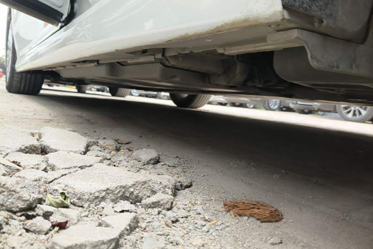 Used Toyota Camry 2024 2.0 GVP Luxury Edition Left Side Sill