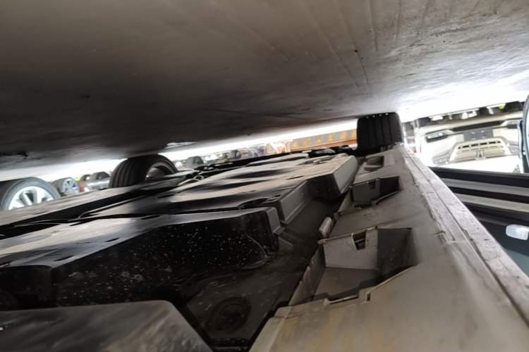 Used Toyota Camry 2024 Dual-Motor 2.0 HXS Sport Plus Edition Left Side Sill