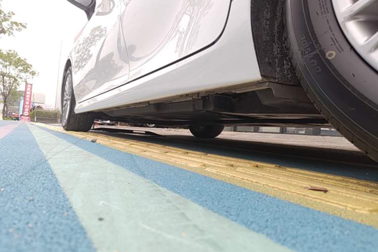Used Toyota Camry 2024 2.0 GVP Luxury Edition Left Side Sill