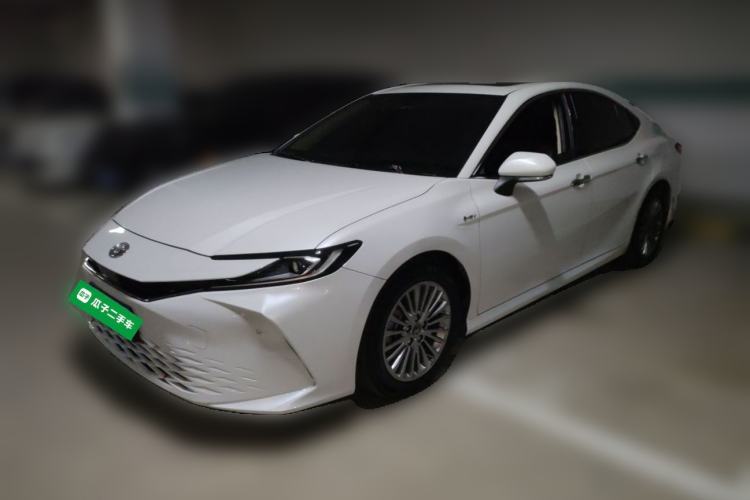 Toyota Camry 2024 Dual-Motor 2.0 HGVP Luxury Edition