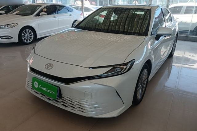 Used Toyota Camry 2024 Dual-Motor 2.0 HGVP Luxury Edition