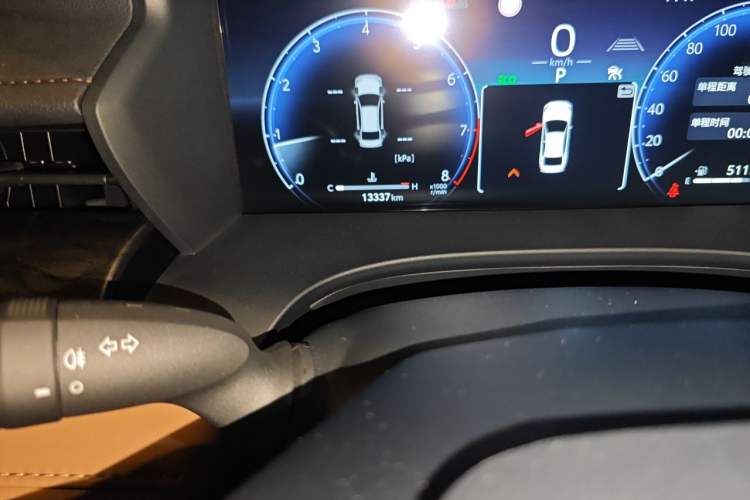 Used Toyota Camry 2024 2.0G Prestige Edition Odometer Close Up
