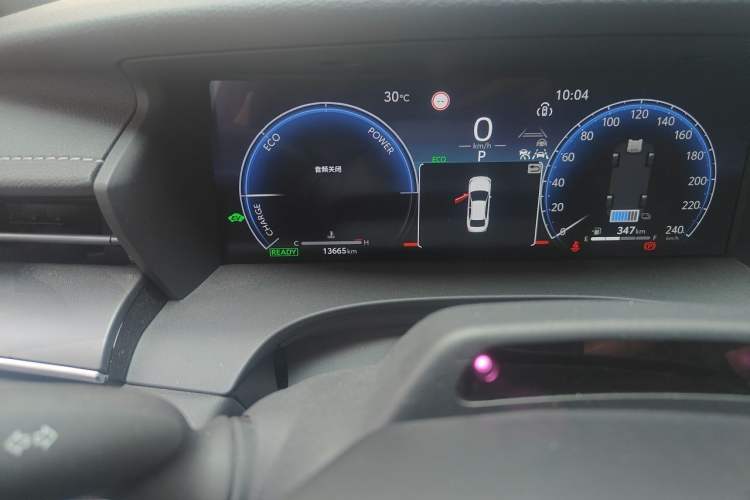 Used Toyota Camry 2024 Dual-Motor 2.0HS Sport Edition Odometer Close Up