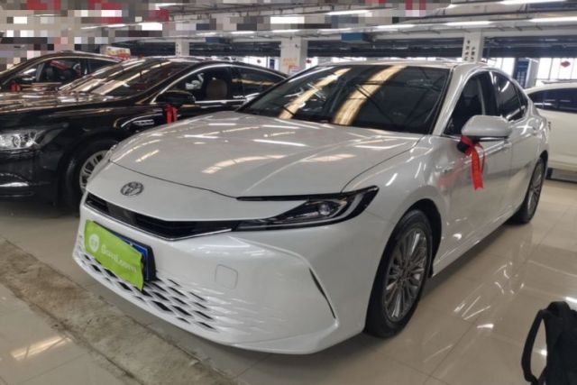 Used Toyota Camry 2024 Dual-Motor 2.0 HE Elite Edition