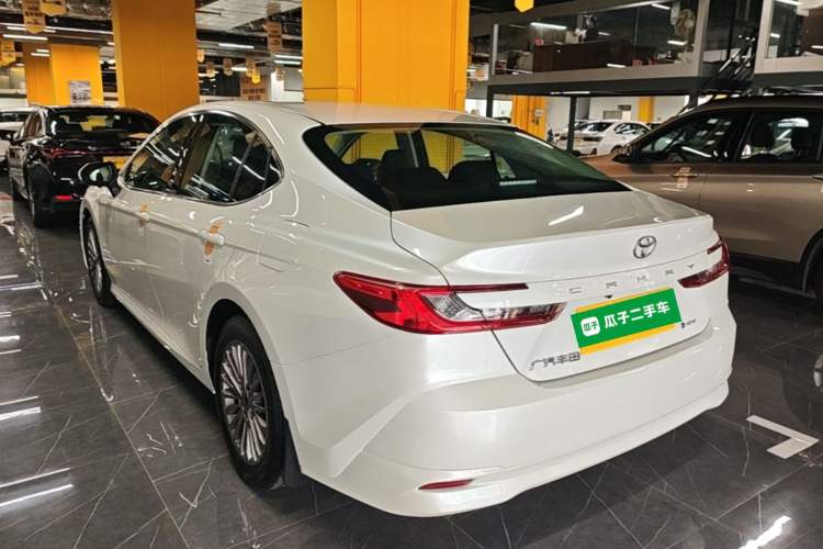 Used Toyota Camry 2024 Dual-Motor 2.0 HE Elite Edition Rear Left 45 Deg