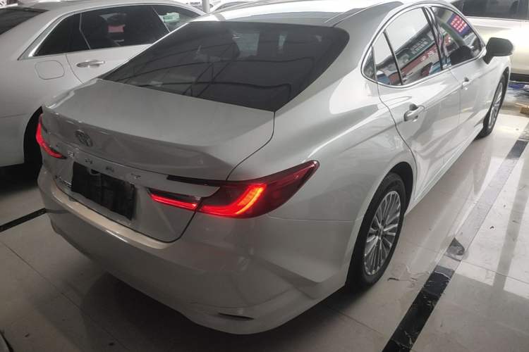Used Toyota Camry 2024 2.0E Elite Edition Rear Right 45 Deg