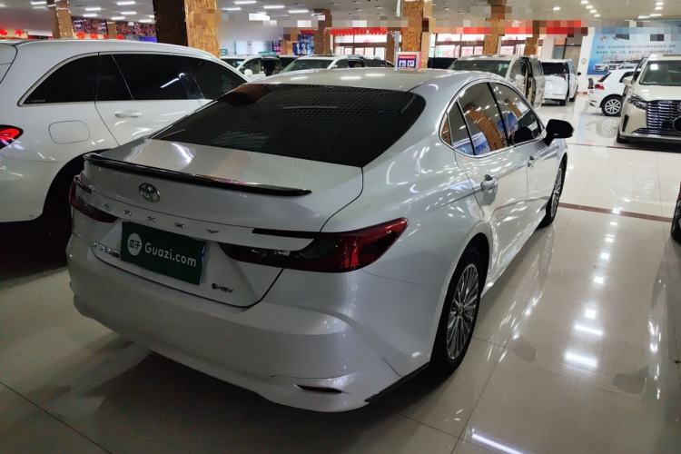 Used Toyota Camry 2024 Dual-Motor 2.0 HE Elite Edition Rear Right 45 Deg