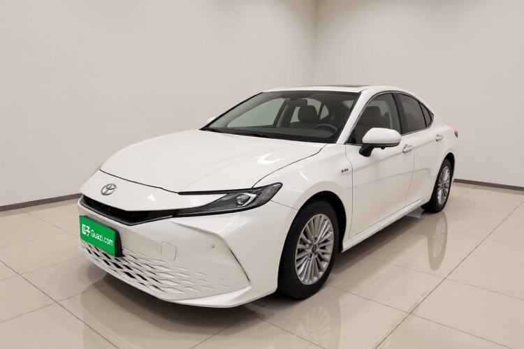 Toyota Camry 2024 Dual-Motor 2.0 HGVP Luxury Edition