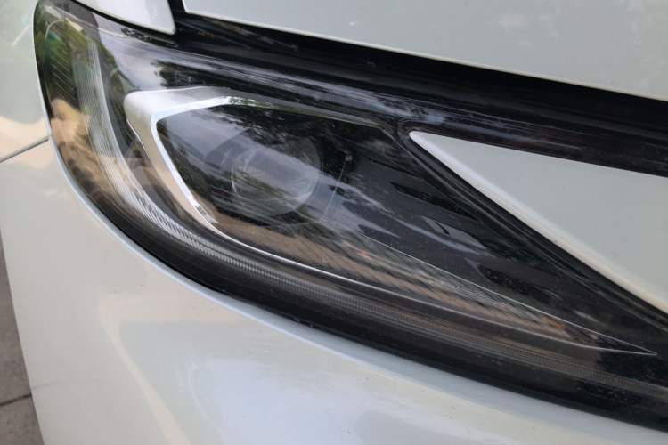 Used Toyota Camry 2024 2.0E Elite Edition Right Front Headlight