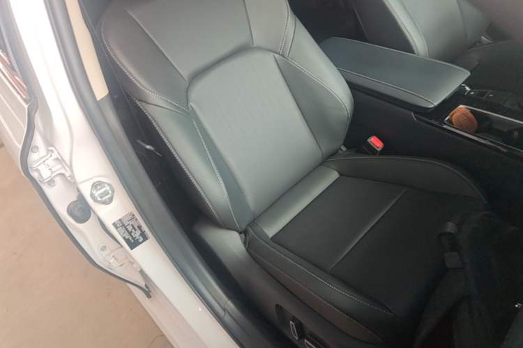 Used Toyota Camry 2024 2.0G Prestige Edition Right Front Seat