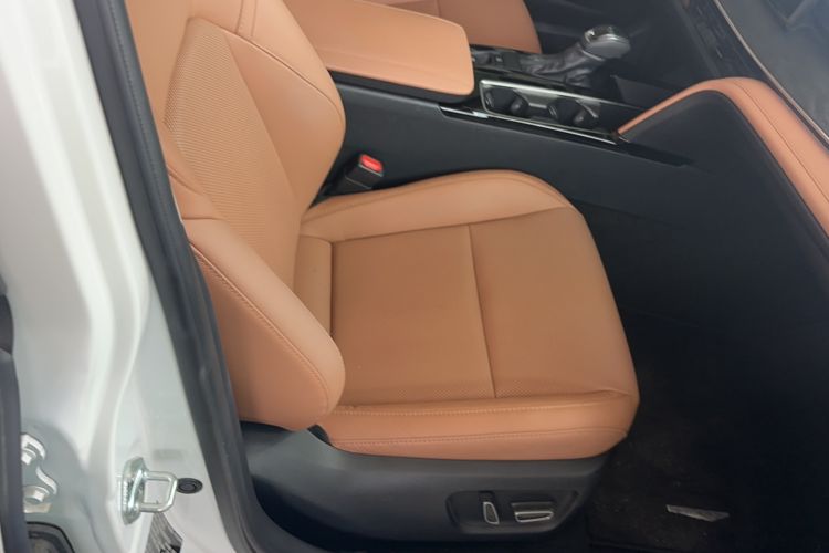 Used Toyota Camry 2024 2.0 GVP Luxury Edition Right Front Seat