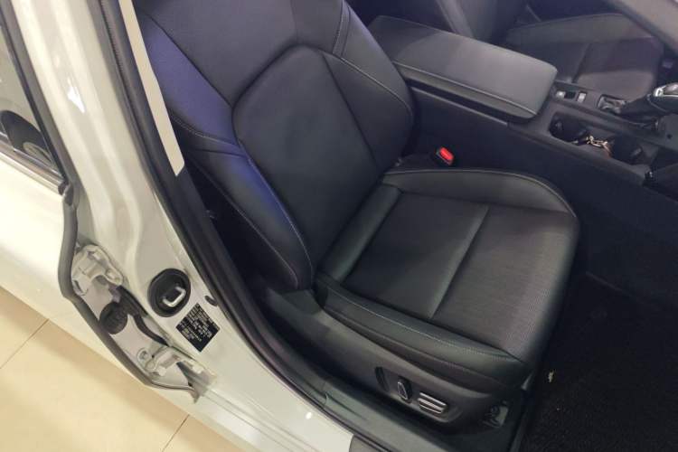 Used Toyota Camry 2024 Dual-Engine 2.5HG Prestige Edition Right Front Seat