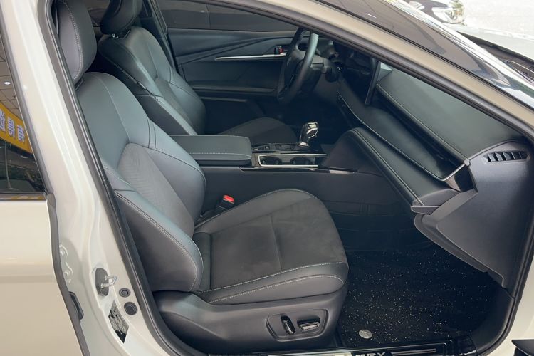 Used Toyota Camry 2024 2.0S Sport Edition Right Front Seat