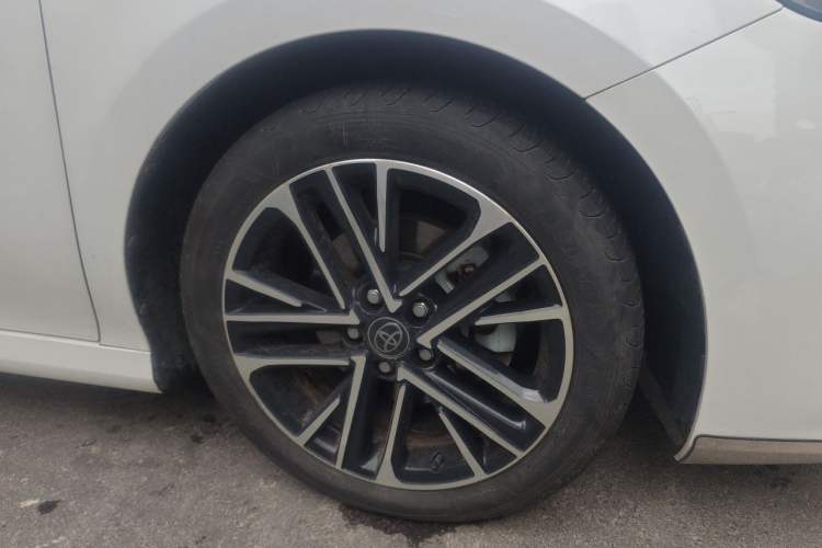 Used Toyota Camry 2024 Dual-Motor 2.0 HG Premium Edition Right Front Wheel Hub