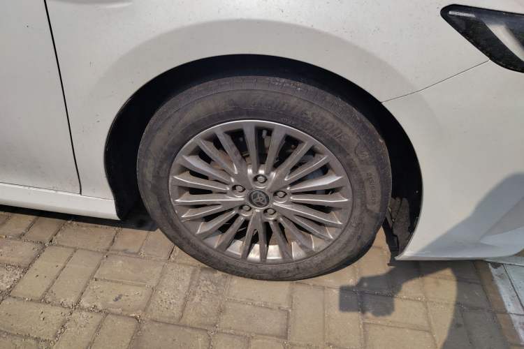 Used Toyota Camry 2024 Dual-Motor 2.0 HGVP Luxury Edition Right Front Wheel Hub