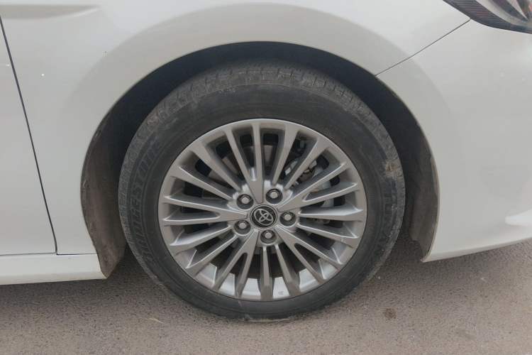 Used Toyota Camry 2024 2.0 GVP Luxury Edition Right Front Wheel Hub