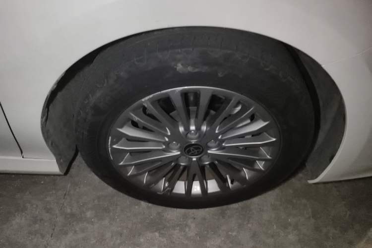 Used Toyota Camry 2024 Dual-Motor 2.0 HGVP Luxury Edition Right Front Wheel Hub