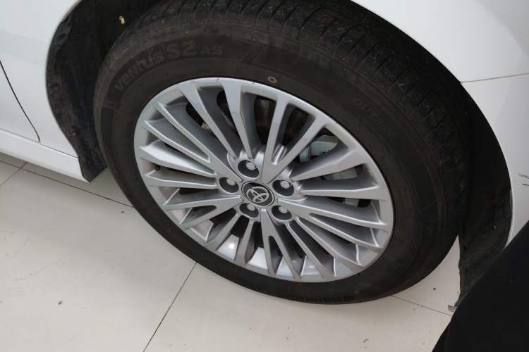 Used Toyota Camry 2024 Dual-Motor 2.0 HGVP Luxury Edition Right Front Wheel Hub