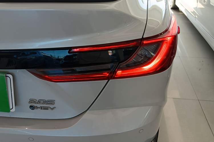 Used Toyota Camry 2024 Dual-Motor 2.0HS Sport Edition Right Rear Taillight