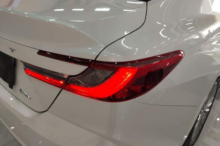 Used Toyota Camry 2024 Dual-Motor 2.0 HGVP Luxury Edition Right Rear Taillight