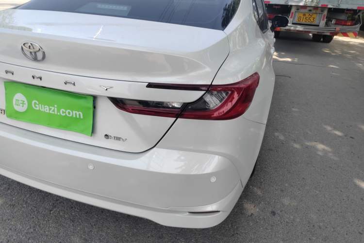 Used Toyota Camry 2024 Dual-Motor 2.0 HE Elite Edition Right Rear Taillight