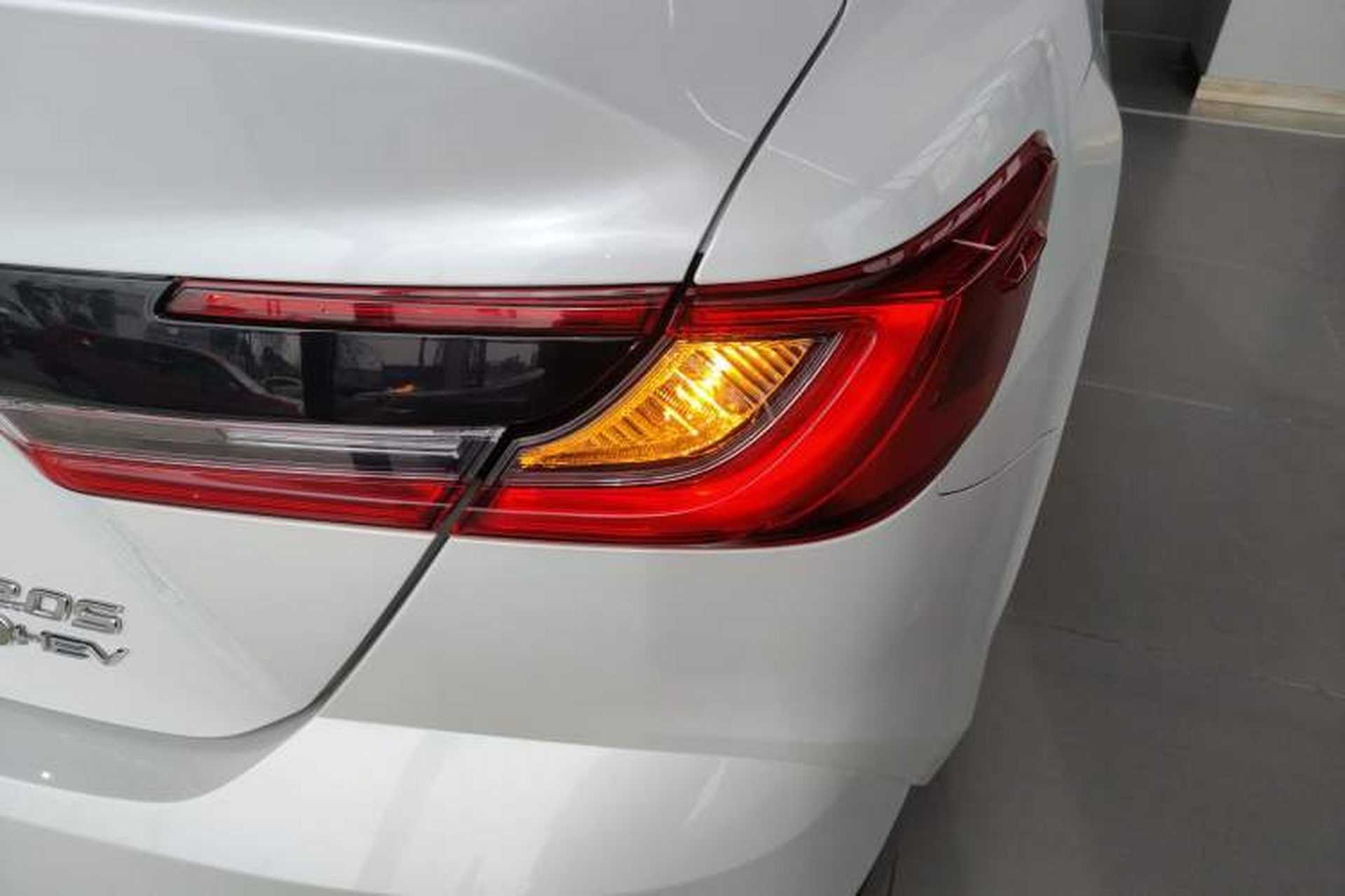 Used Toyota Camry 2024 Dual-Motor 2.0HS Sport Edition Right Rear Taillight