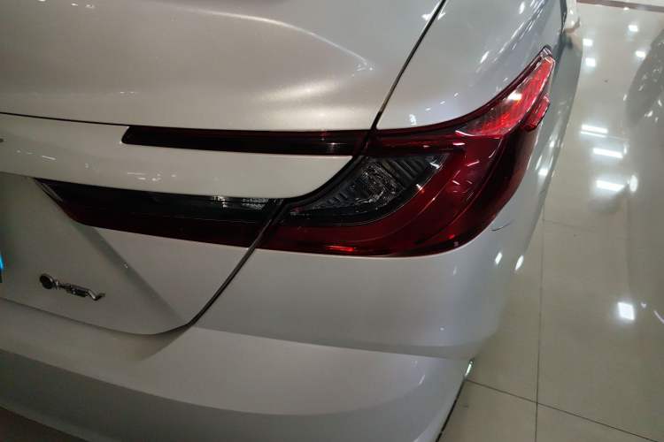 Used Toyota Camry 2024 Dual-Motor 2.0 HE Elite Edition Right Rear Taillight