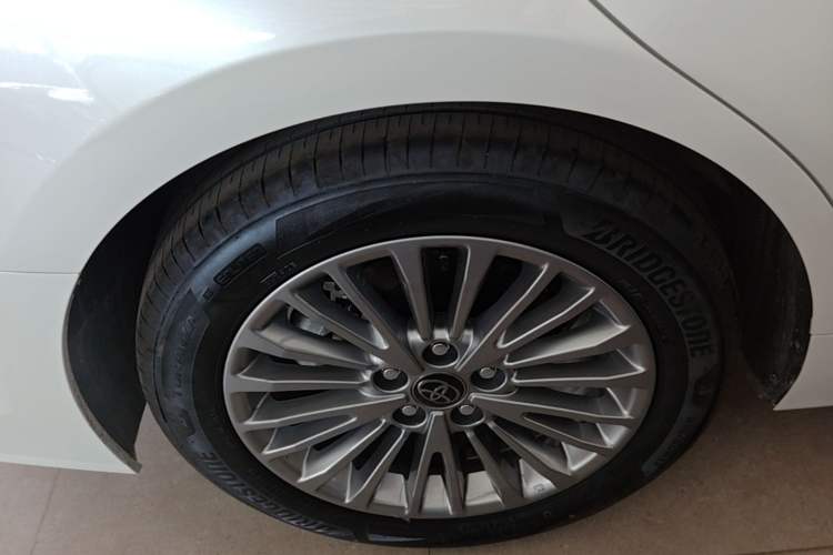 Used Toyota Camry 2024 2.0 GVP Luxury Edition Right Rear Wheel Hub