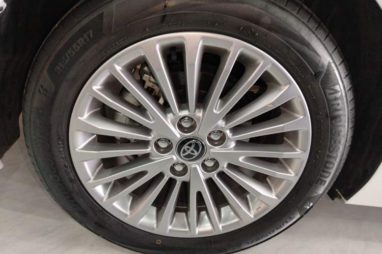 Used Toyota Camry 2024 Dual-Motor 2.0 HGVP Luxury Edition Right Rear Wheel Hub