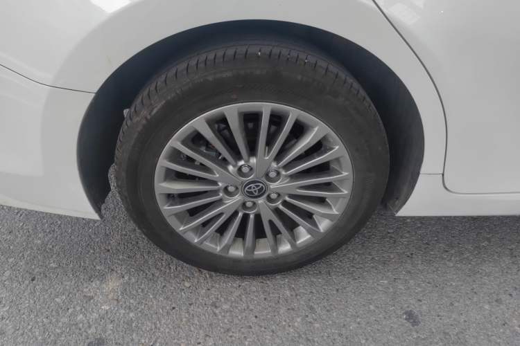 Used Toyota Camry 2024 Dual-Motor 2.0 HE Elite Edition Right Rear Wheel Hub