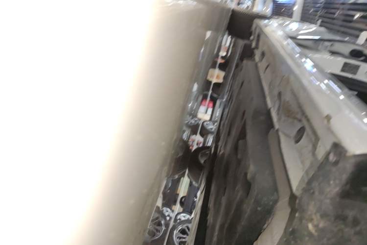 Used Toyota Camry 2024 Dual-Motor 2.0 HGVP Luxury Edition Right Side Sill