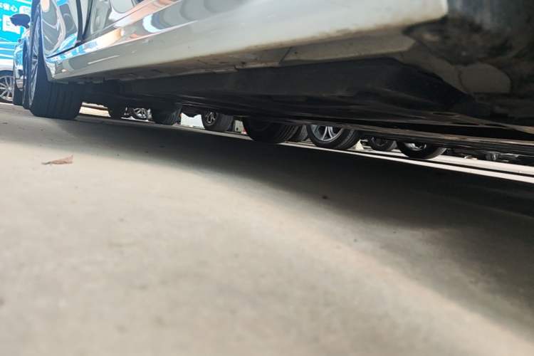 Used Toyota Camry 2024 2.0G Prestige Edition Right Side Sill