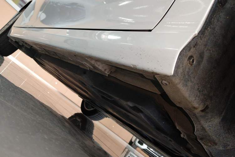 Used Toyota Camry 2024 Dual-Motor 2.0 HGVP Luxury Edition Right Side Sill
