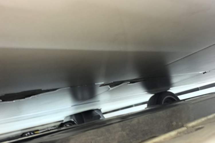 Used Toyota Camry 2024 Dual-Motor 2.0 HG Premium Edition Right Side Sill