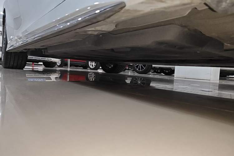 Used Toyota Camry 2024 Dual-Motor 2.0 HXS Sport Plus Edition Right Side Sill