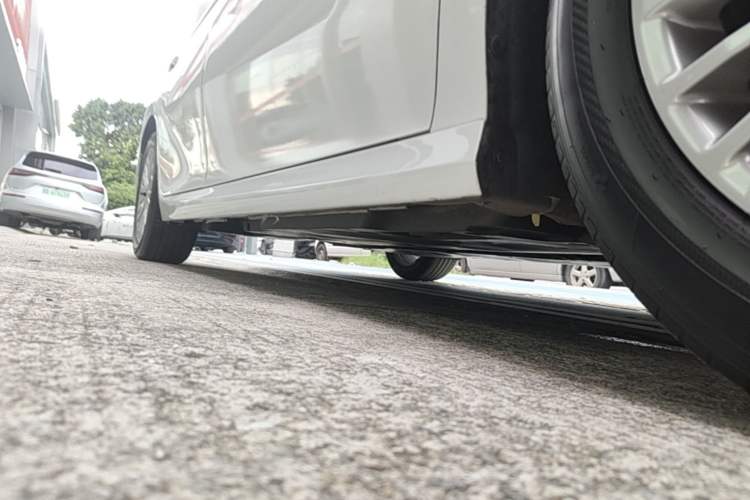 Used Toyota Camry 2024 2.0 GVP Luxury Edition Right Side Sill