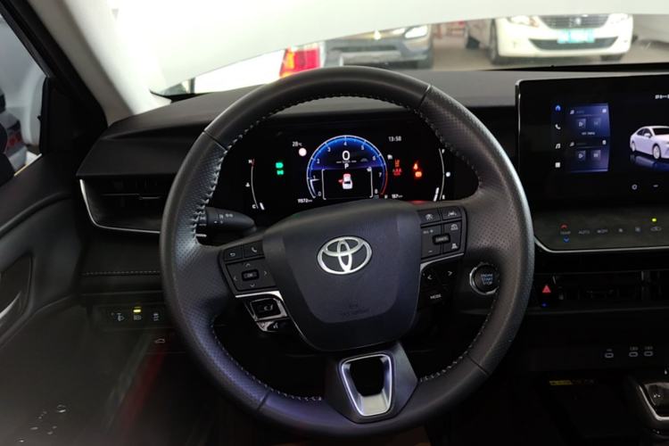 Used Toyota Camry 2024 2.0 GVP Luxury Edition Steering Wheel