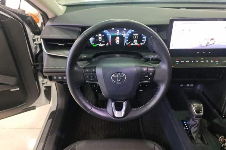 Used Toyota Camry 2024 Dual-Engine 2.5HG Prestige Edition Steering Wheel