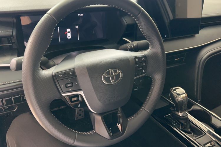 Used Toyota Camry 2024 2.0S Sport Edition Steering Wheel