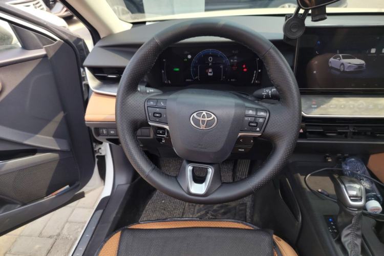 Used Toyota Camry 2024 Dual-Motor 2.0 HGVP Luxury Edition Steering Wheel