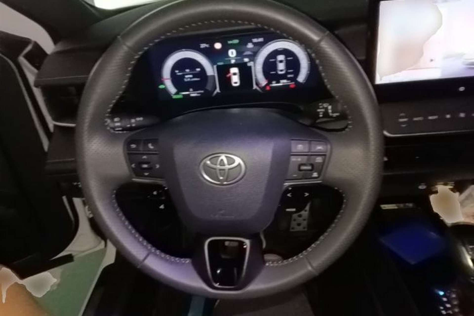 Used Toyota Camry 2024 Dual-Motor 2.0 HXS Sport Plus Edition Steering Wheel
