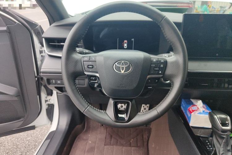 Used Toyota Camry 2024 Dual-Motor 2.0 HXS Sport Plus Edition Steering Wheel