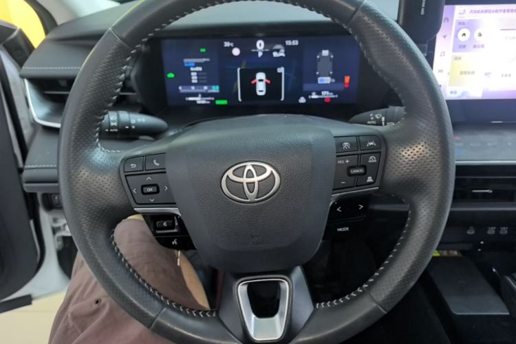 Used Toyota Camry 2024 Dual-Motor 2.0 HG Premium Edition Steering Wheel