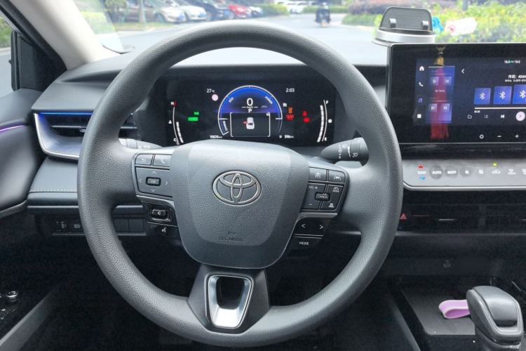 Used Toyota Camry 2024 Dual-Motor 2.0 HE Elite Edition Steering Wheel