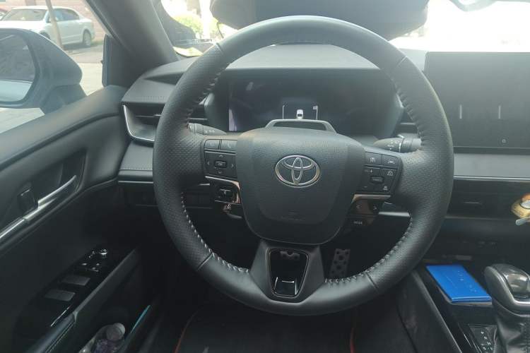 Used Toyota Camry 2024 Dual-Motor 2.0HS Sport Edition Steering Wheel